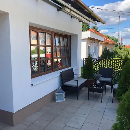 Varosi Idill Apartment