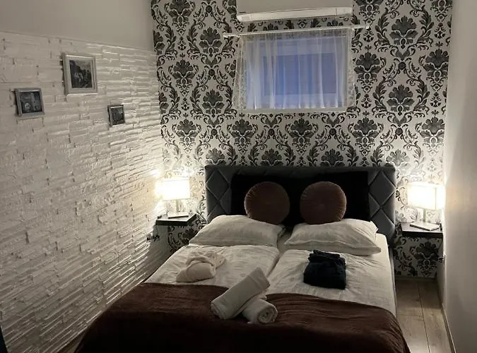 Varosi Idill 아파트