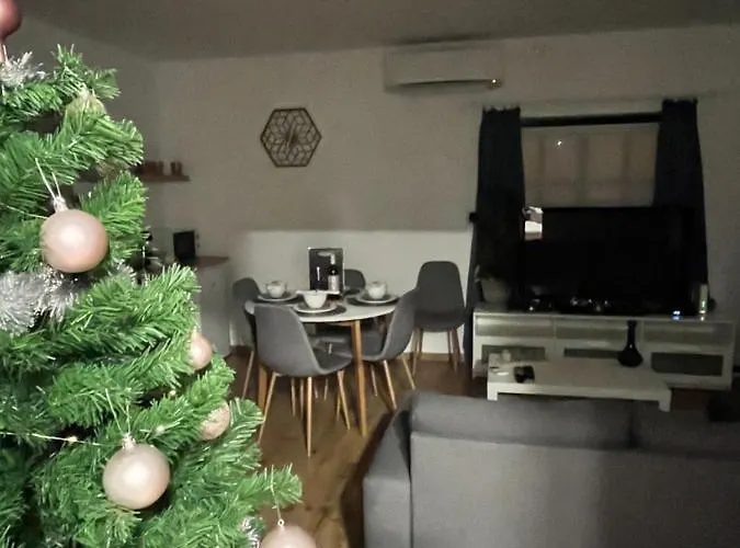 Varosi Idill 아파트