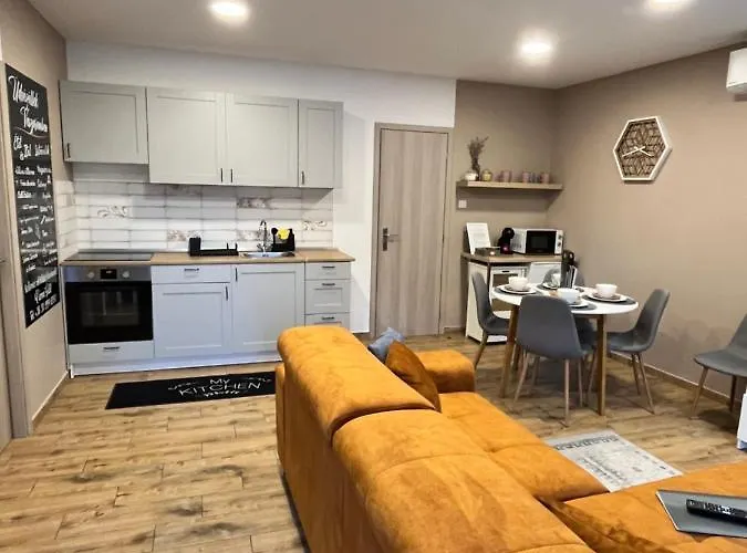 아파트 Varosi Idill *