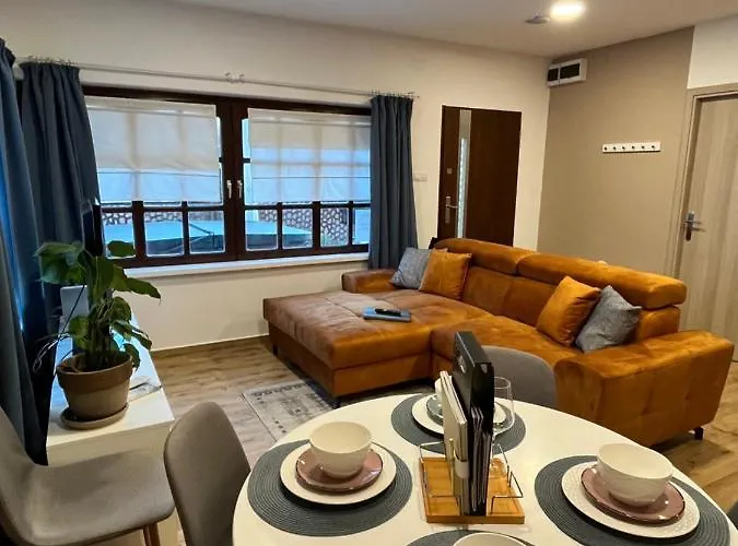 아파트 Varosi Idill *